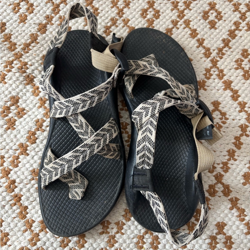 Chaco Black and Cream Patterned Sandals